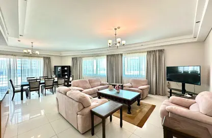 Apartment - 2 Bedrooms - 3 Bathrooms for rent in Amwaj Avenue - Amwaj Islands - Muharraq Governorate