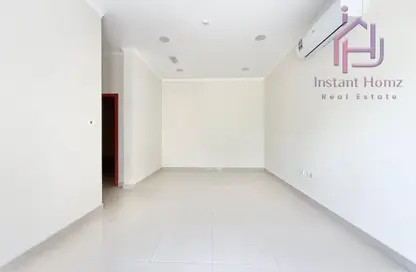 Office Space - 2 Bedrooms - 2 Bathrooms for rent in Seef - Capital Governorate