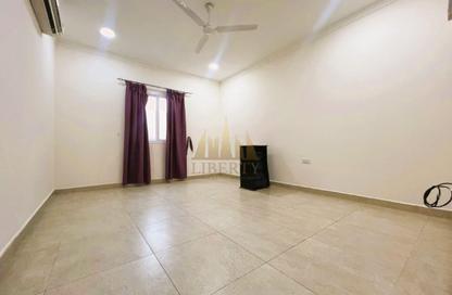 Apartment - 1 Bedroom - 1 Bathroom for rent in Segaya - Manama - Capital Governorate