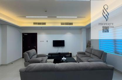Apartment - 2 Bedrooms - 2 Bathrooms for rent in Um Al Hasam - Manama - Capital Governorate