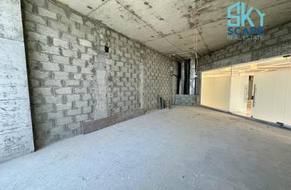 Retail - Studio - 2 for rent in Seef - Capital Governorate