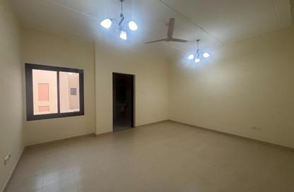 Villa - 5 Bedrooms - 5 Bathrooms for rent in Jannusan - Northern Governorate