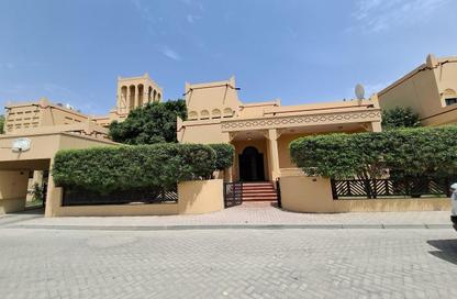 Compound - 4 Bedrooms - 3 Bathrooms for rent in Jannusan - Northern Governorate