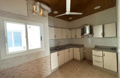 Apartment - 3 Bedrooms - 3 Bathrooms for rent in Al Bahair - Riffa - Southern Governorate
