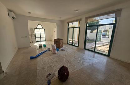 عمارة بالكامل - استوديو - 5 حمامات للايجار في العدلية - المنامة - محافظة العاصمة