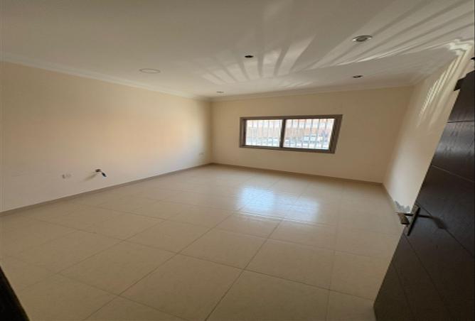 997505 - Property Image 3
