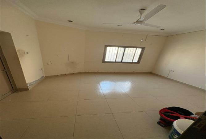 997505 - Property Image 2