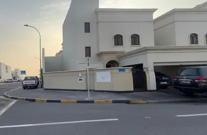 فيلا - 3 غرف نوم - 4 حمامات للبيع في ديار المحرق - المحرق