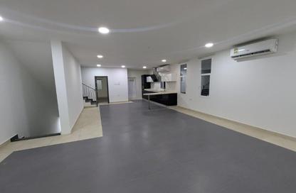 Apartment - 5 Bedrooms - 3 Bathrooms for rent in Saar - Northern Governorate