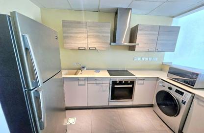 Apartment - 2 Bedrooms - 3 Bathrooms for rent in Al Juffair - Capital Governorate