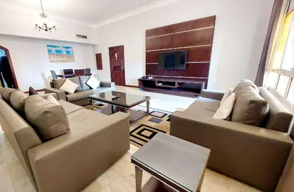 Apartment - 1 Bedroom - 2 Bathrooms for rent in Al Juffair - Capital Governorate