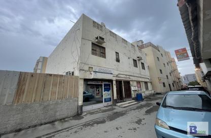 Whole Building - 7+ Bedrooms - 4 Bathrooms for sale in Segaya - Manama - Capital Governorate