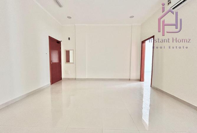 993841 - Property Image 2