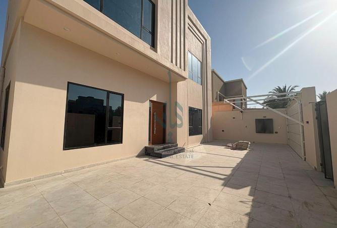 54370940 - Property Image 3