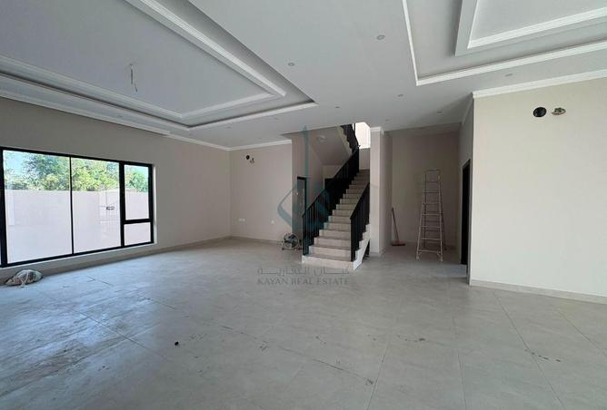 54370940 - Property Image 2