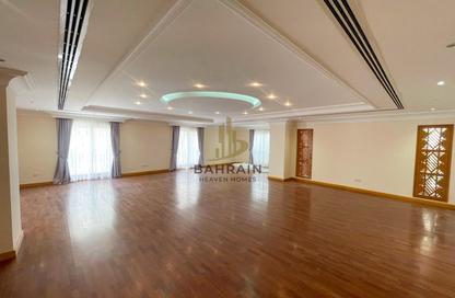 Compound - 4 Bedrooms - 5 Bathrooms for rent in Um Al Hasam - Manama - Capital Governorate