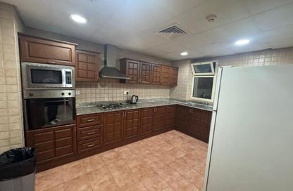 Apartment - 2 Bedrooms - 3 Bathrooms for rent in Al Juffair - Capital Governorate