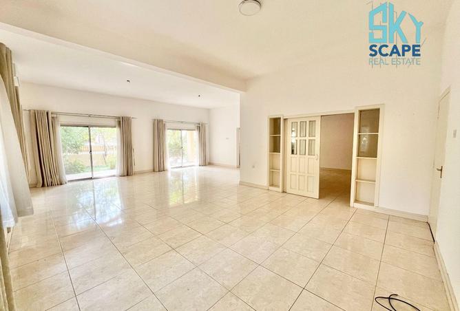 51442256 - Property Image 2