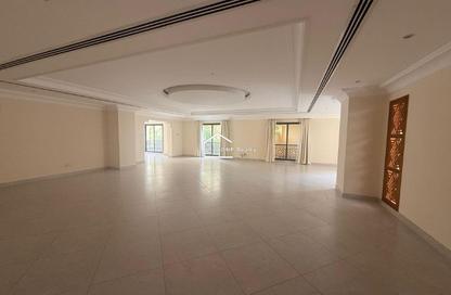 Villa - 4 - 5 for rent in Um Al Hasam - Manama - Capital Governorate Villa - 4 - 5 for rent in Um Al Hasam - Manama - Capital Governorate