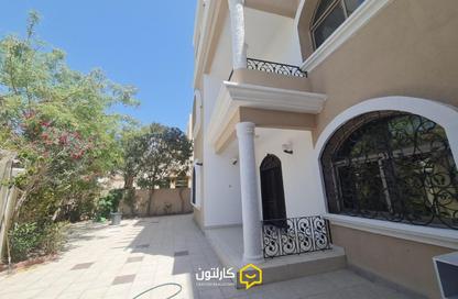 Villa - 7+ Bedrooms - 7+ Bathrooms for rent in Busaiteen - Muharraq Governorate
