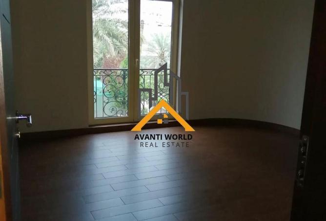 51852317 - Property Image 2