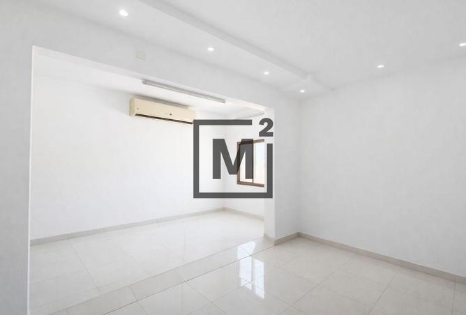 54069312 - Property Image 3