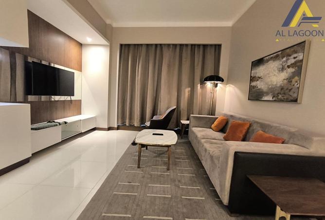 988916 - Property Image 2