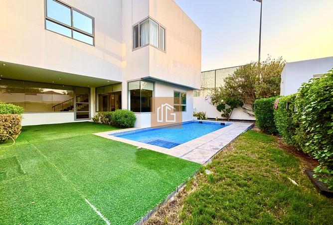 56921333 - Property Main Image