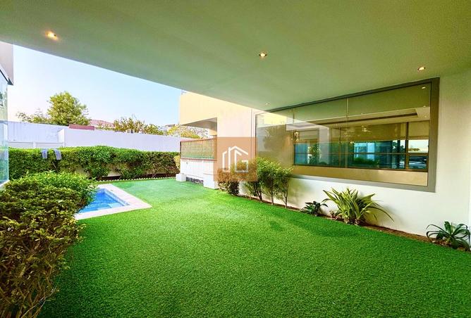 56921333 - Property Image 2