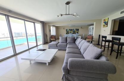 شقة - 4 غرف نوم - 5 حمامات للايجار في جزيرة تالا - أمواج - المحرق