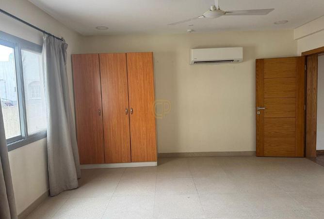 52727602 - Property Image 3