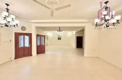 Villa - 4 Bedrooms - 6 Bathrooms for sale in Busaiteen - Muharraq Governorate