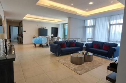 Penthouse - 3 - 4 for rent in Reef Island - Capital Governorate