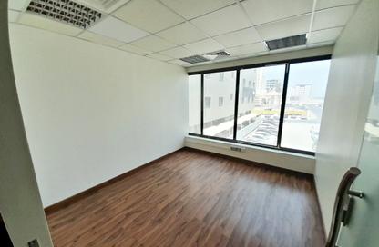 Office Space - Studio - 2 Bathrooms for rent in Seef - Capital Governorate