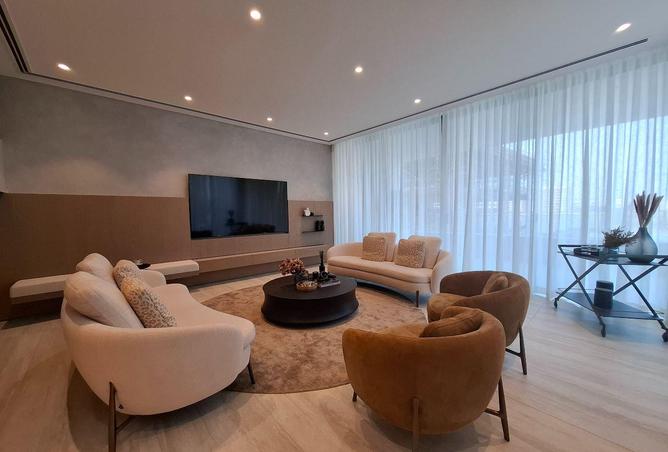 51720219 - Property Image 2