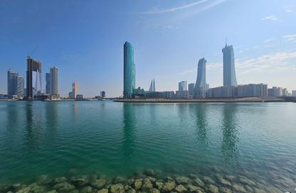 Apartment - 2 Bedrooms - 3 Bathrooms for rent in Reef Island - Capital Governorate