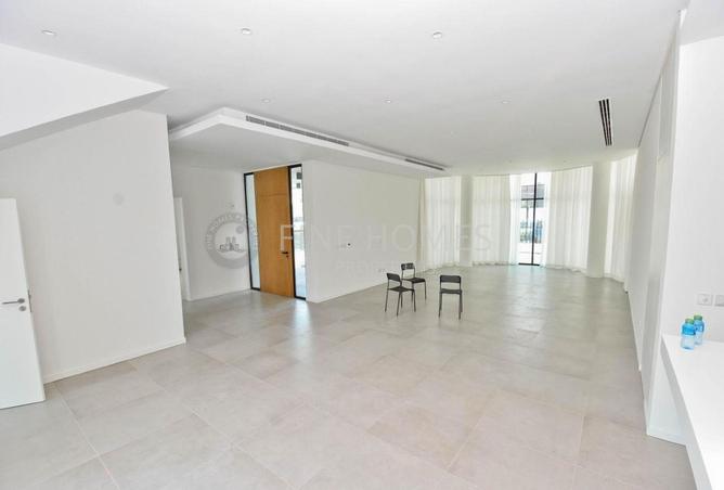 54151310 - Property Image 3