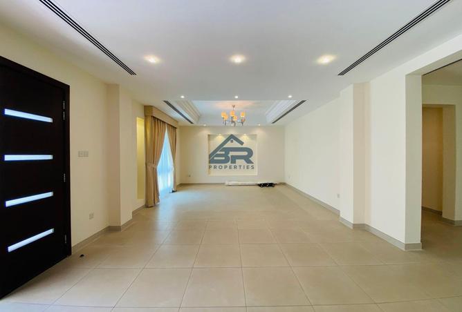 54234397 - Property Image 3
