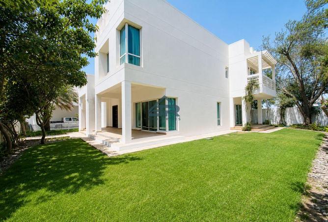 54234397 - Property Main Image