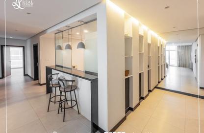 Apartment - 3 Bedrooms - 5 Bathrooms for sale in Reef Island - Capital Governorate Apartment - 3 Bedrooms - 5 Bathrooms for sale in Reef Island - Capital Governorate