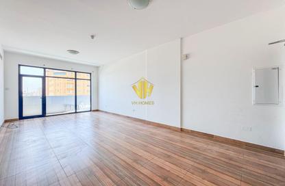 Apartment - 2 Bedrooms - 2 Bathrooms for rent in Al Juffair - Capital Governorate