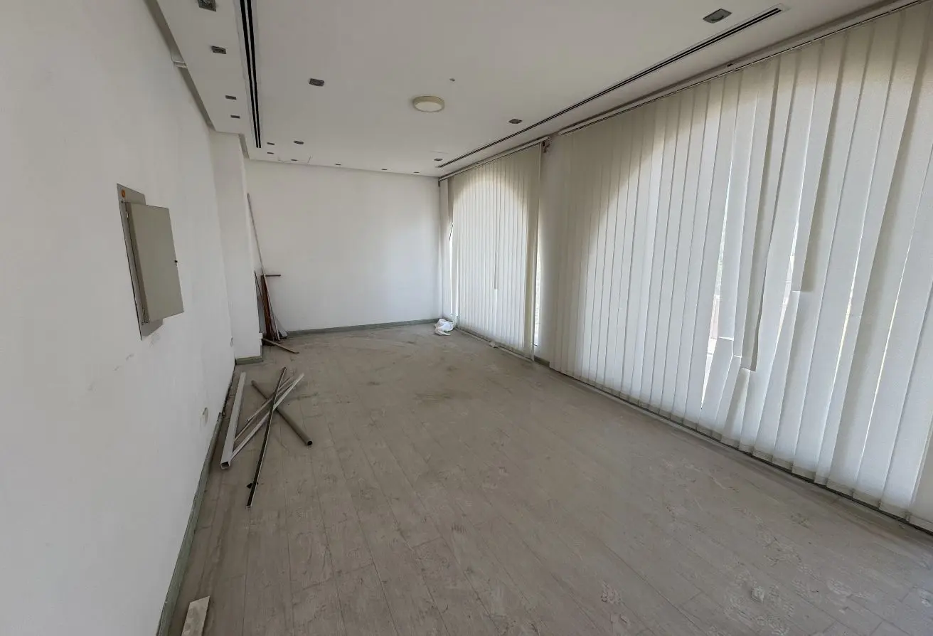 56301038 - Property Main Image