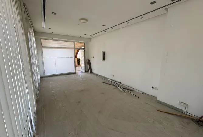 56301038 - Property Image 3