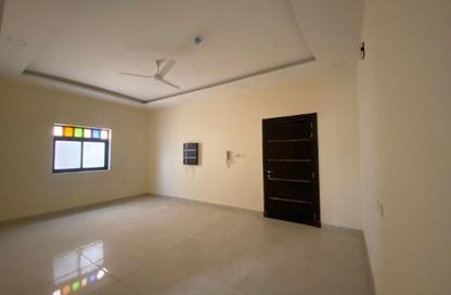 Apartment - 3 Bedrooms - 3 Bathrooms for rent in Galali - Muharraq Governorate