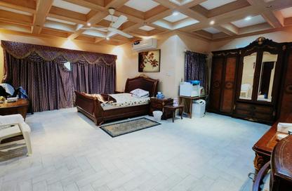 Villa - 6 Bedrooms - 7 Bathrooms for rent in Galali - Muharraq Governorate