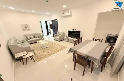 Apartment - 2 Bedrooms - 2 Bathrooms for rent in Sanabis - Manama - Capital Governorate