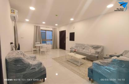 Apartment - 2 Bedrooms - 2 Bathrooms for rent in Sanabis - Manama - Capital Governorate