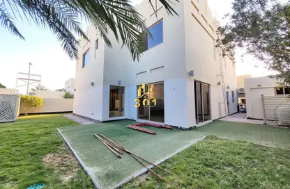 Compound - 4 Bedrooms - 5 Bathrooms for rent in Janabiya - Northern Governorate