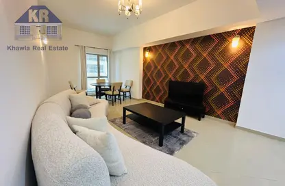 شقة - غرفة نوم - 2 حمامات للايجار في شارع أمواج - أمواج - المحرق