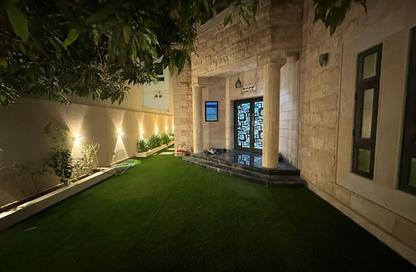 Villa - 5 Bedrooms - 7 Bathrooms for sale in Janabiya - Northern Governorate